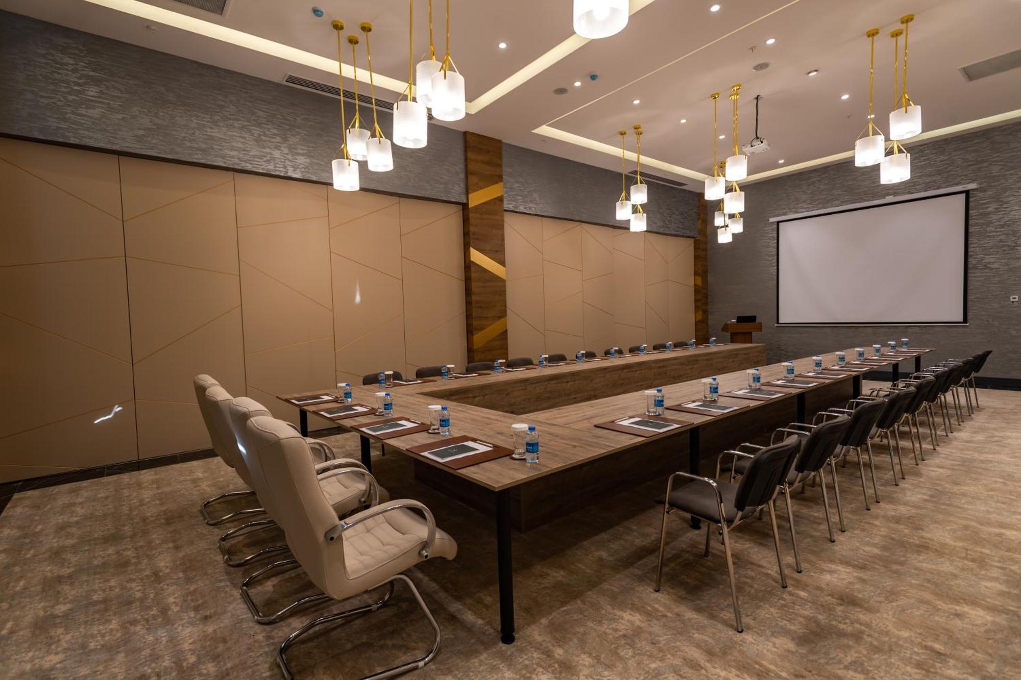 Shabran Wellbeing Resort Pirebedil' 외부 사진